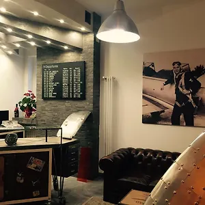 Atmos Luxe Navigli Hostal